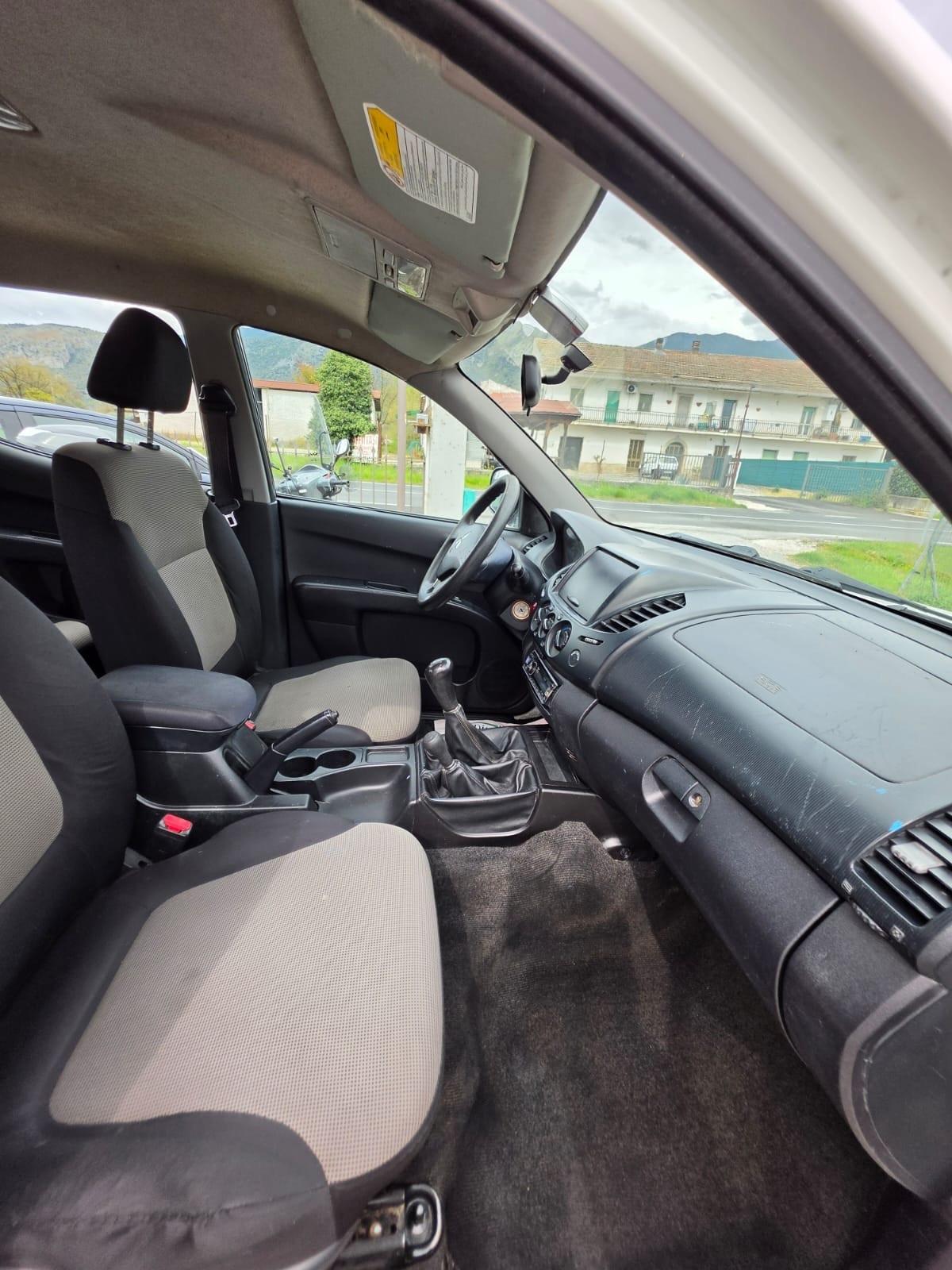 Mitsubishi L200 4x4 anno 2016 prezzo iva compresa