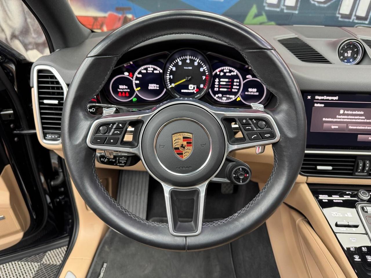 Porsche Cayenne 3.0 V6 E-Hybrid Platinum Edition (119)