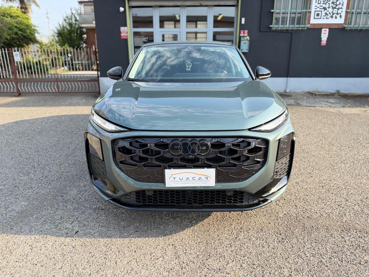 Audi Q3 S Line Edition 2.0 TDI #11760