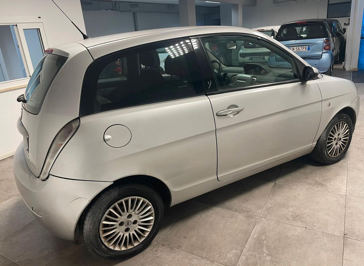 LANCIA YPSILON 1.2-OK NEOPATENTATI