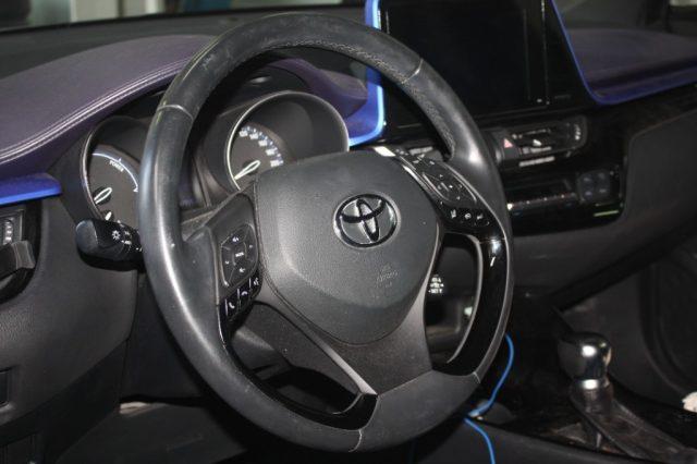 TOYOTA C-HR 1.8 Hybrid E-CVT Style