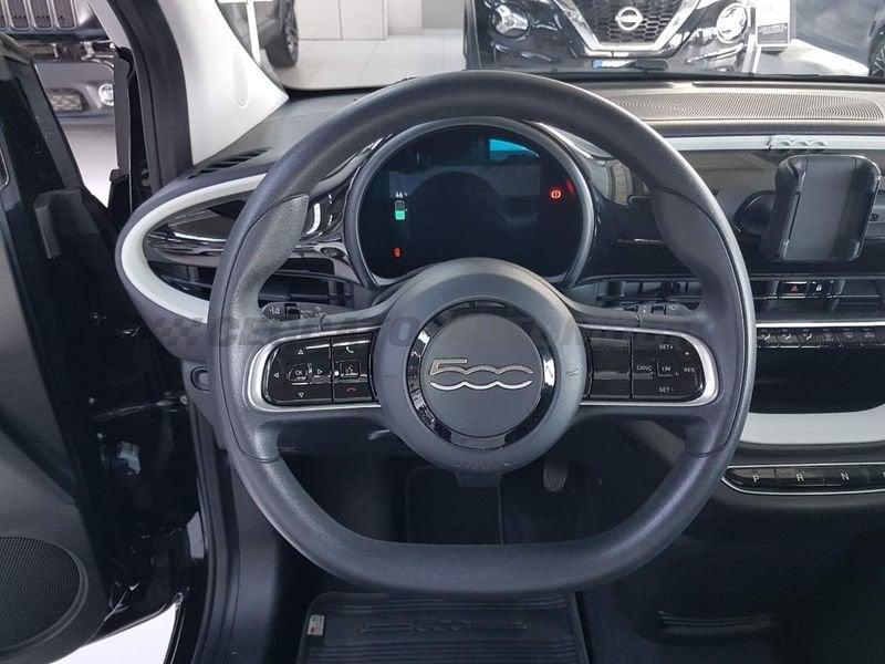 FIAT 500e 500e 23,65 kWh Action