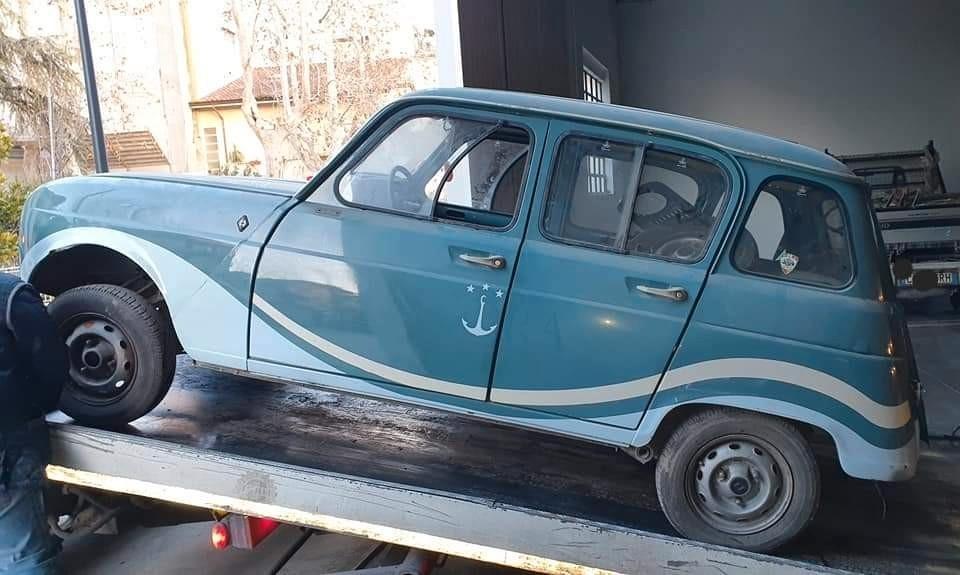 Renault 4