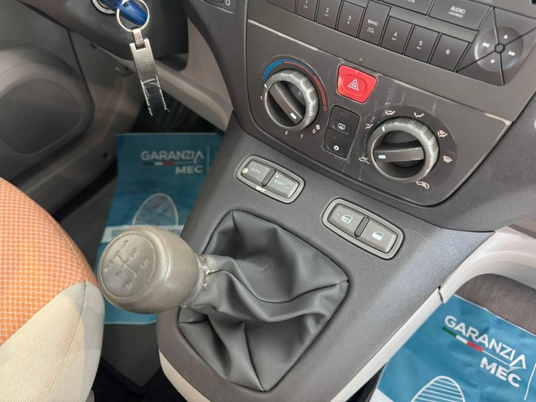 Fiat Idea 1.3 mjt 16v Actual