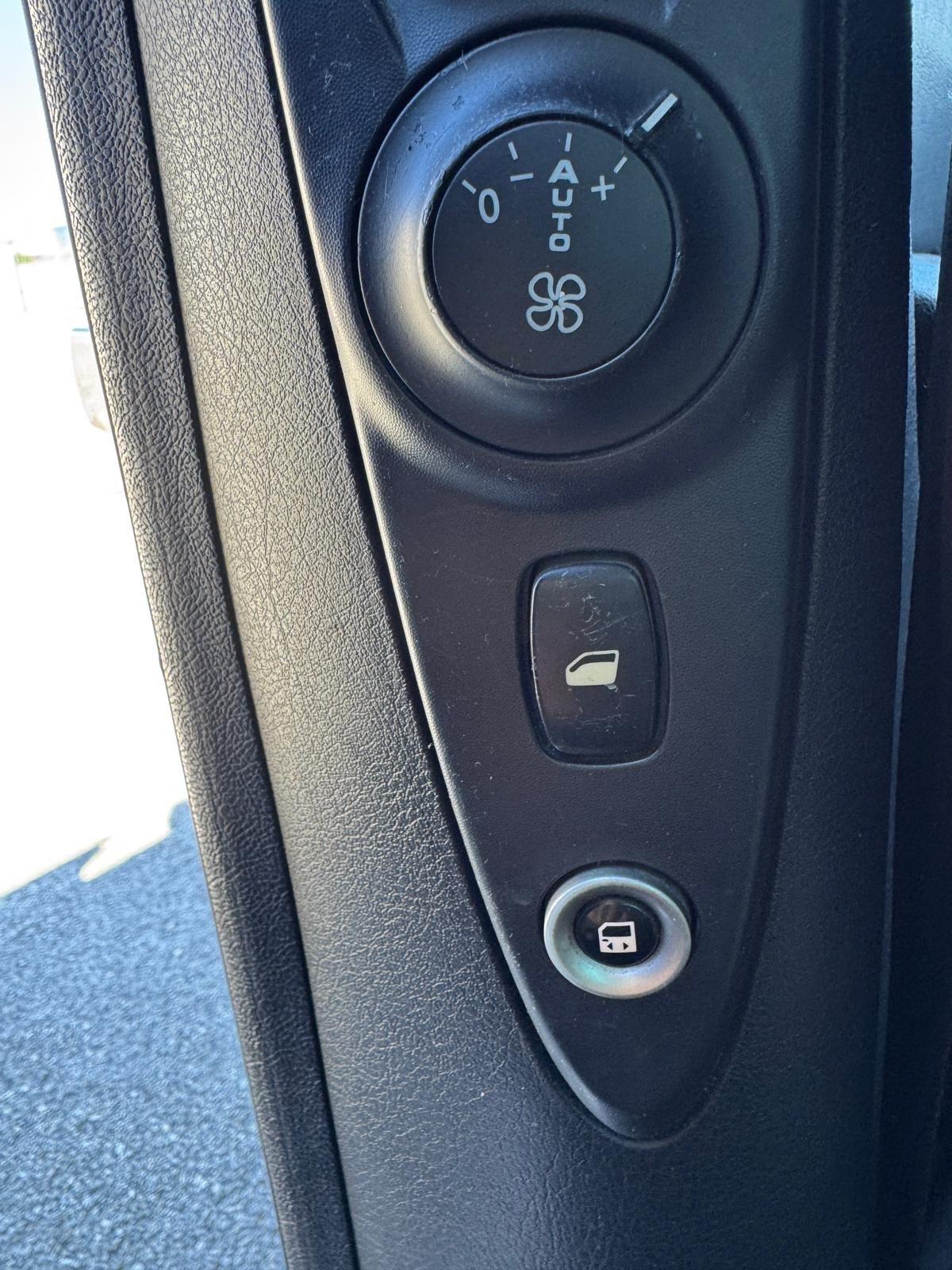 Peugeot 807 2.0 HDi. 5 Posti omologato per 8