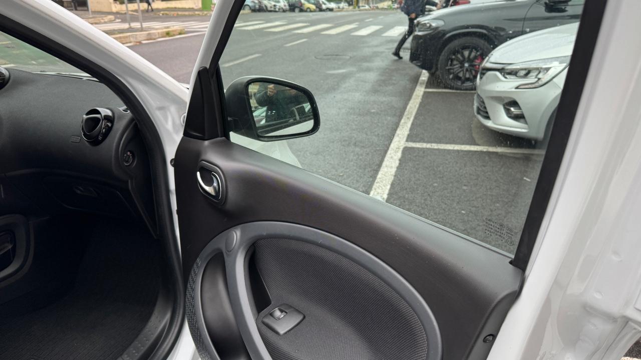 Smart ForFour 90 0.9 Turbo SUPER PASSION LED PANORAMA CERCHIO 16 CAMBIO F1 PACCHETTO SPORTIVO CERCHIO 16