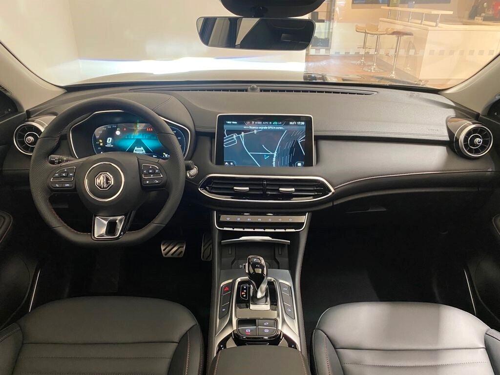 MG HS 1.5T-GDI AT Luxury