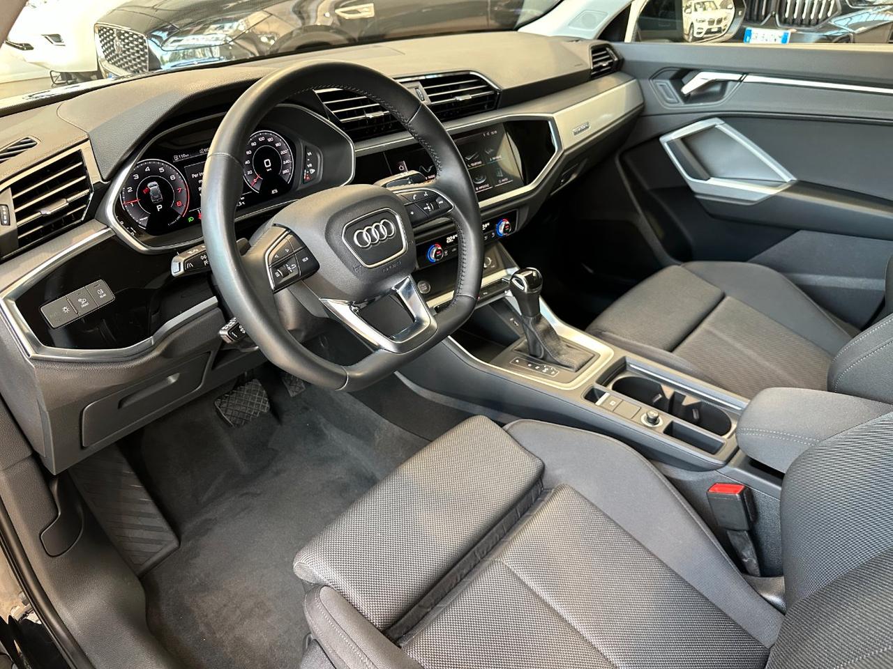 Audi Q3 40 2.0 tfsi S line quattro s-tronic-19"-Led Matrix-Tetto