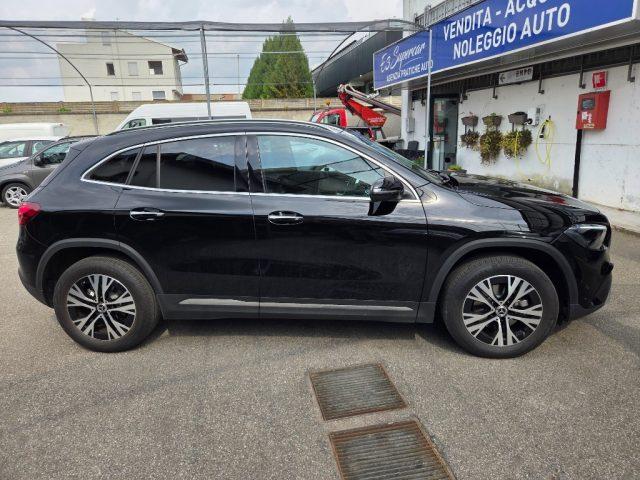 MERCEDES-BENZ GLA 180 Automatic Progressive Advanced Plus