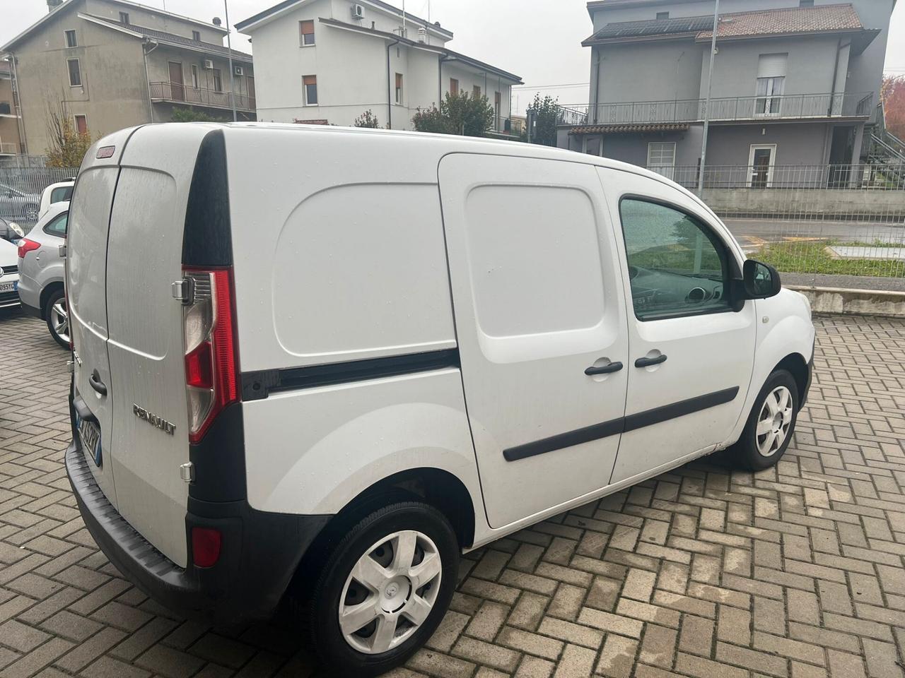 Renault Kangoo 1.5 dCi 110CV F.AP. S&S 4p. Express Maxi Combi Energy