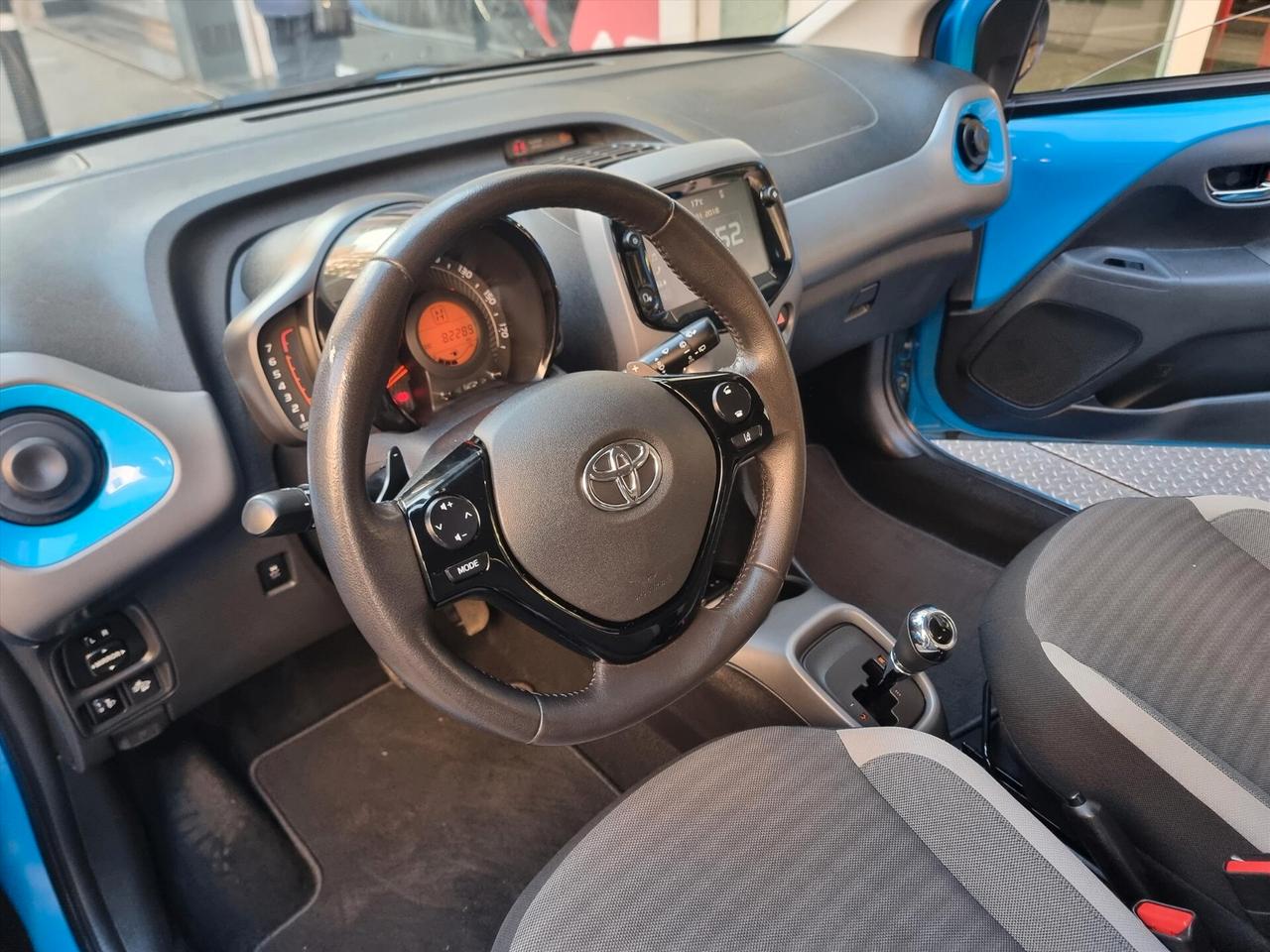 Toyota Aygo Connect 1.0 VVT-i 72 CV 5 porte x-fun MMT AUTOMATICA