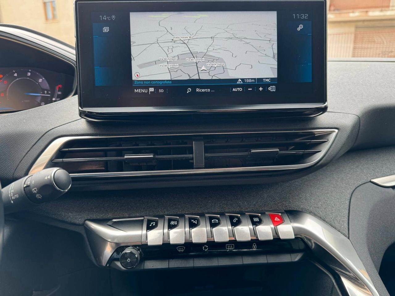 PEUGEOT 3008 1.5 HDI EAT8 ALLURE PAK PERFETTA