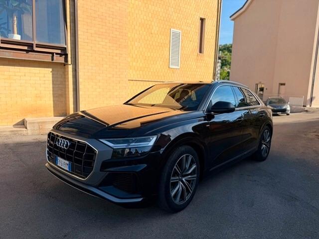 Audi Q8 50 TDI 286 CV quattro tiptronic Sport