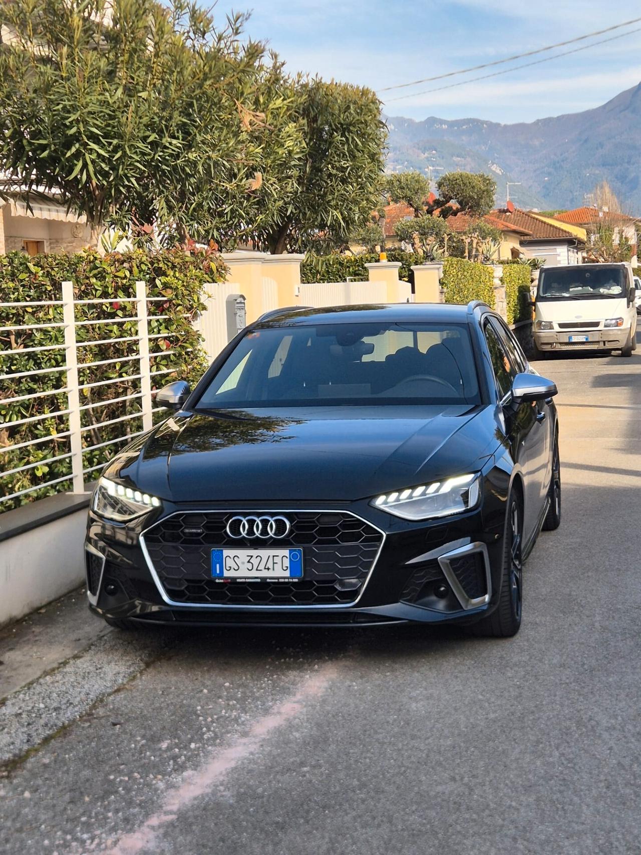 Audi A4 Avant 40 TDI quattro S tronic line edition