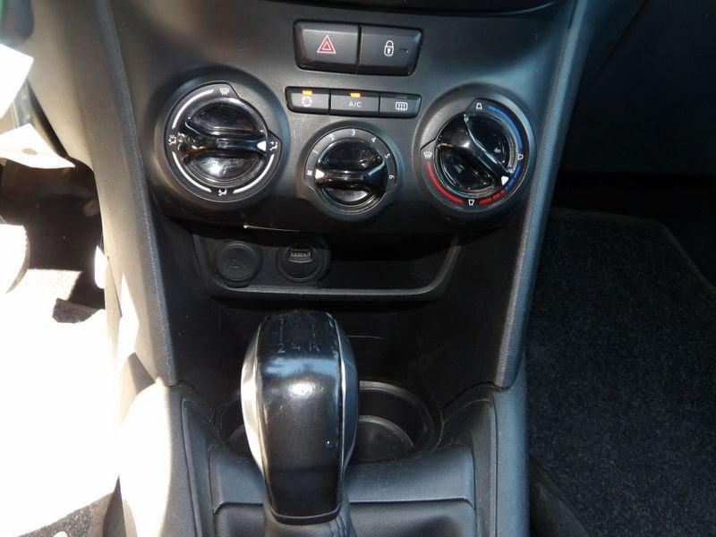 Peugeot 208 Signature PureTech 82cv S/S