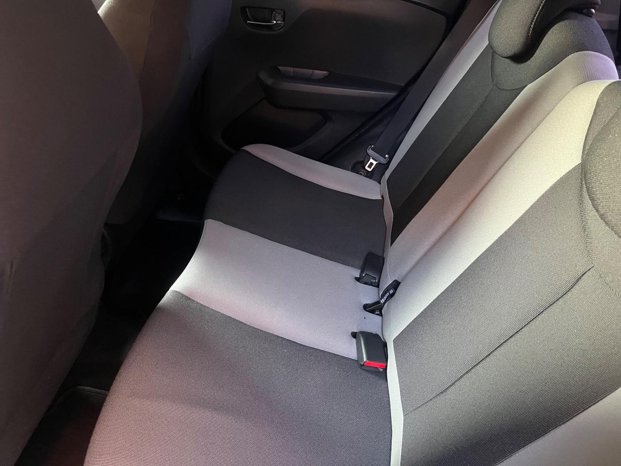 Toyota Aygo 1.0 VVT-i 69 CV 5 porte x-play TSS