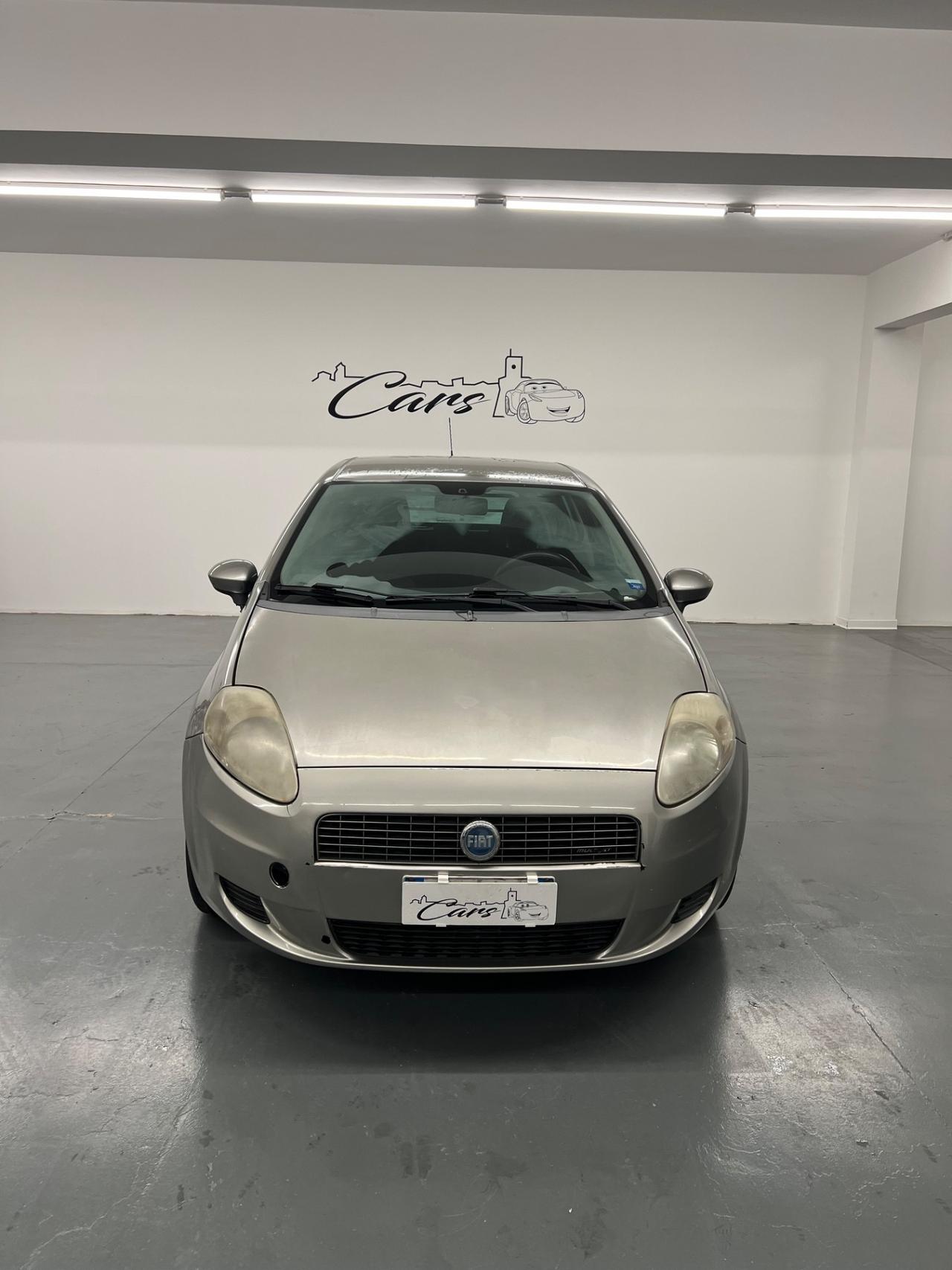 Fiat Grande Punto 1.3MJT 90 5p.Van Dynam. 4pt