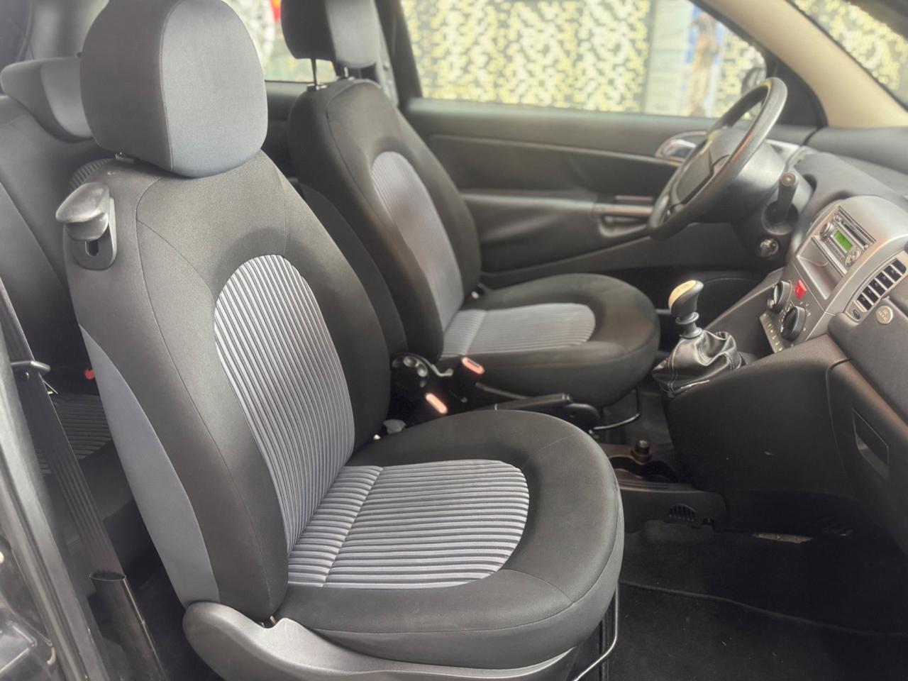 Lancia Ypsilon 1.2 Benzina ADATTA NEOPATENTATI