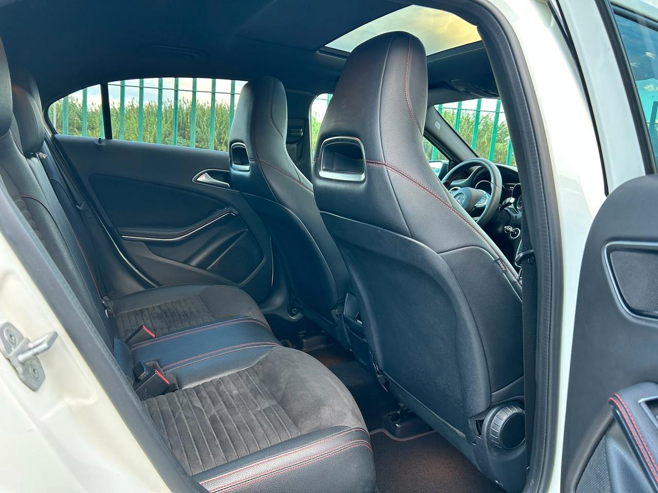Mercedes-benz A 180 d Automatic Premium AMG LINE