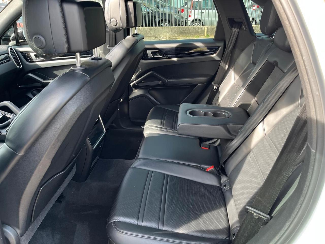 Porsche Cayenne 3.0 V6 E-Hybrid