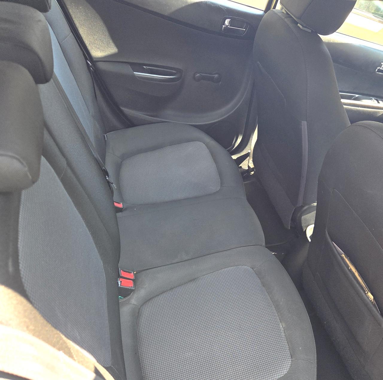 Hyundai i20 1.2 5p. GPL DISTRIBUZIONE FATTA GARANZIA