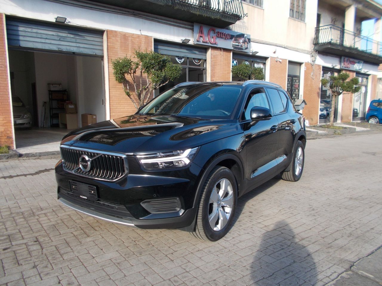 Volvo XC40 D3 Momentum FULL LED/NAVI/TELEC.