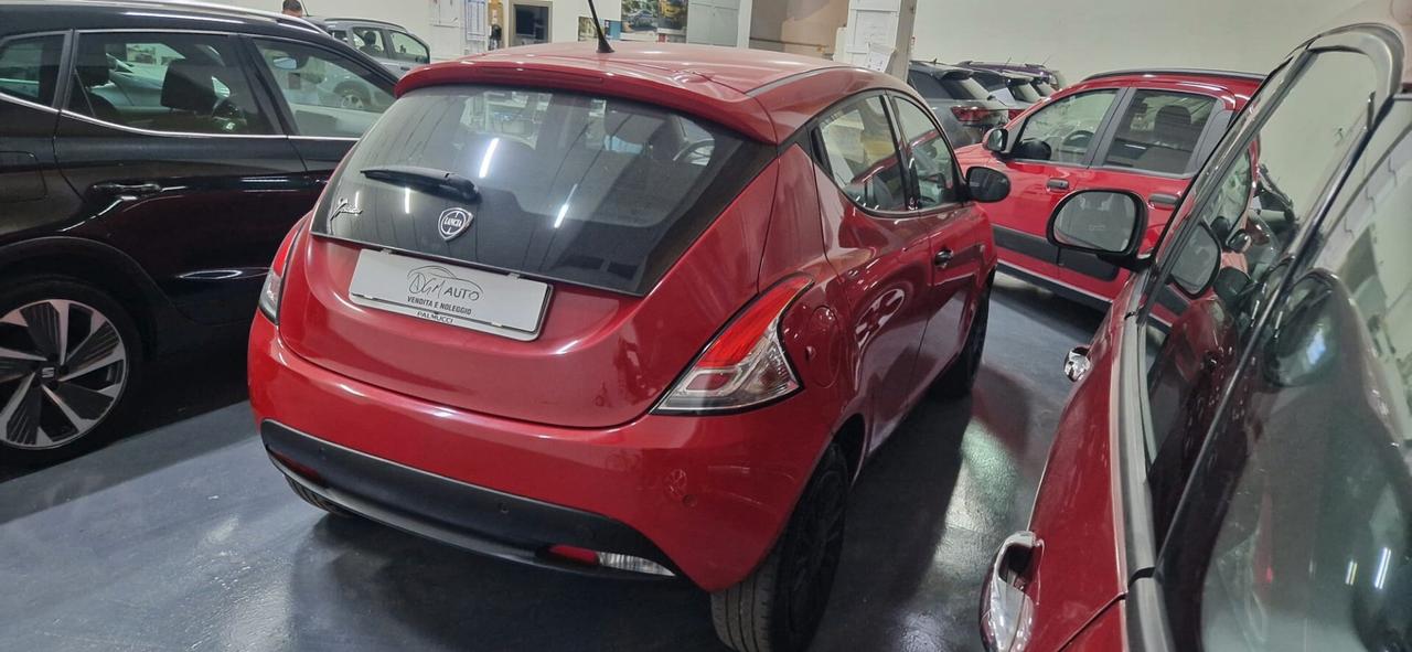 Lancia Ypsilon 1.2 69 CV 5 porte GPL Ecochic Gold