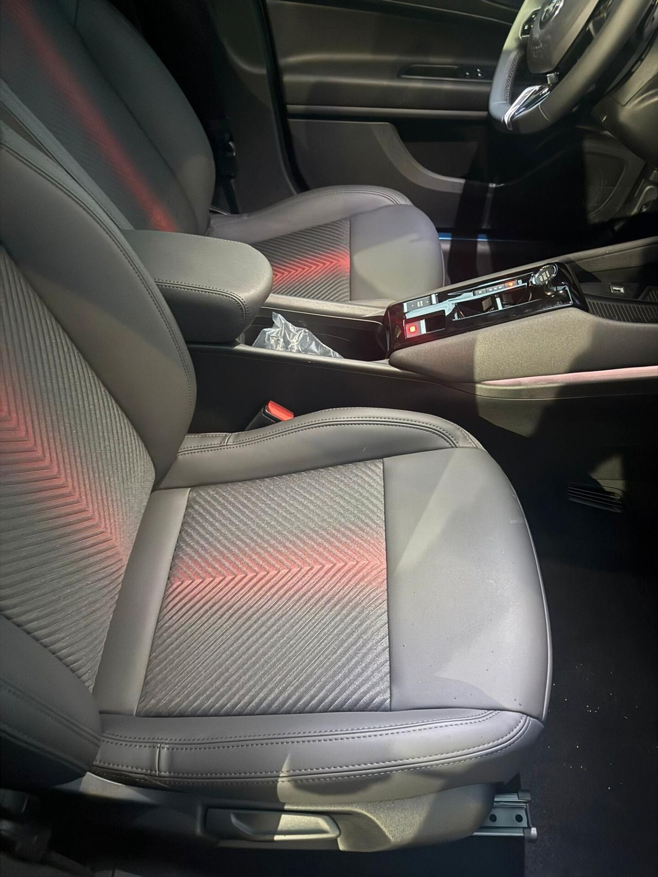 Alfa Romeo Junior 1.2 145 CV Hybrid eDCT6 Speciale