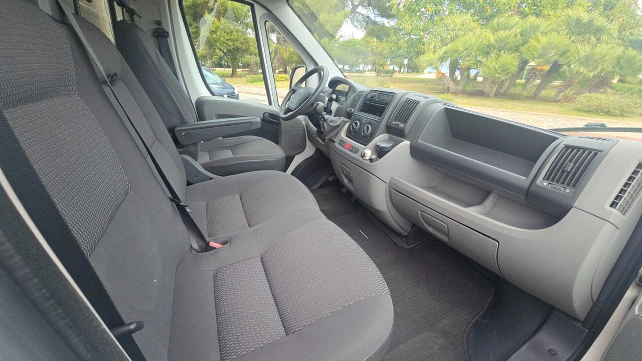 Citroen Jumper 33 2.2 HDi/120 PC Cabinato