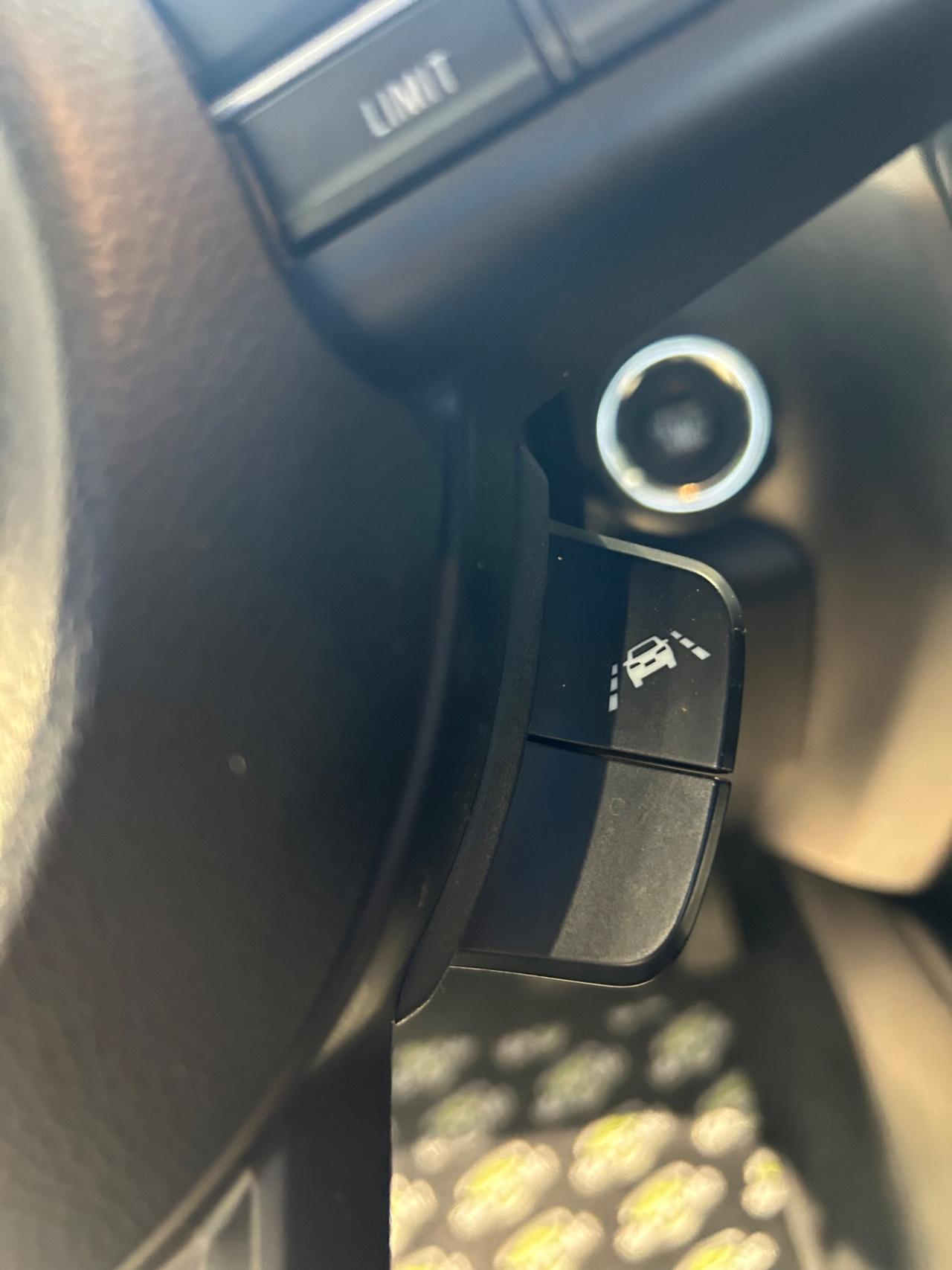 Suzuki Swift 1.2 Hybrid 4WD AllGrip Top