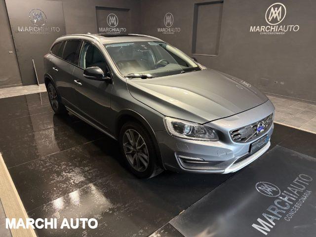 VOLVO V60 Cross Country D3 Geartronic Business