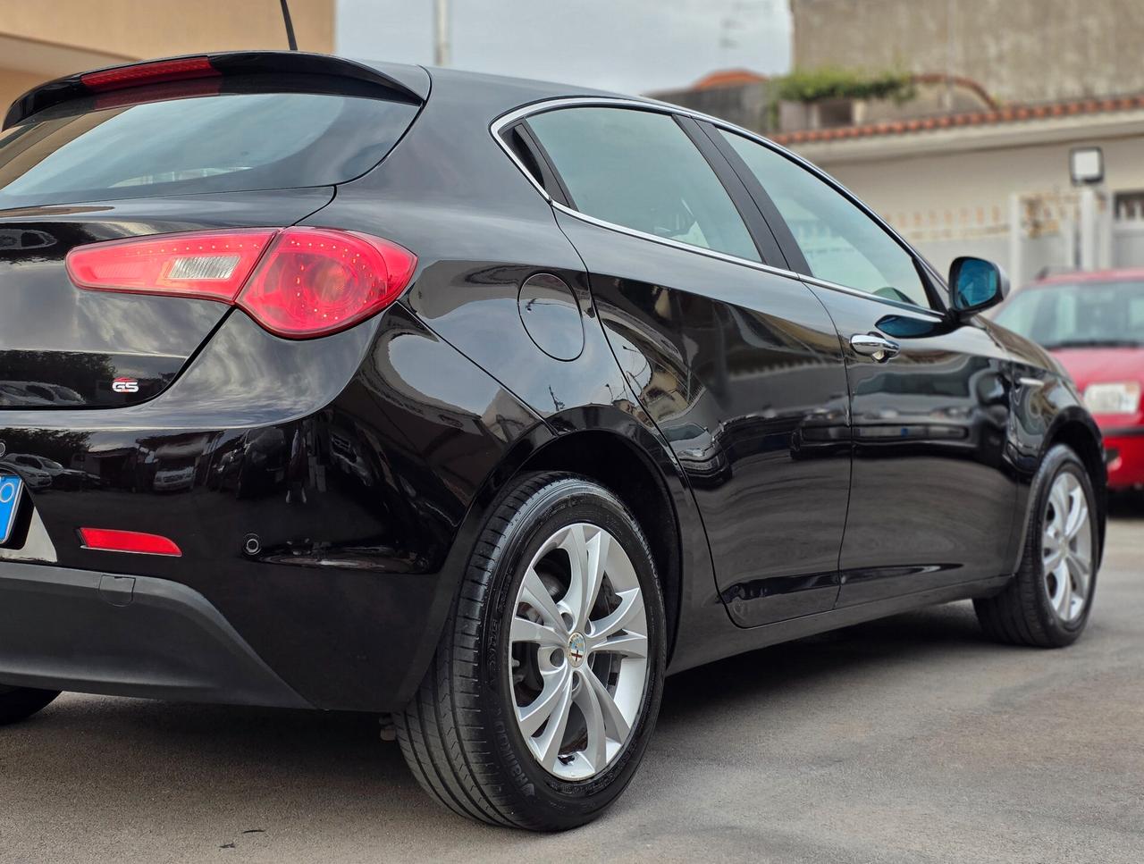 Alfa Romeo Giulietta 1.6 JTDm-2 105 CV Distinctive