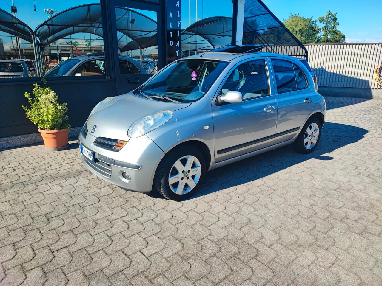 Nissan Micra 1.2 16V cambio automatico