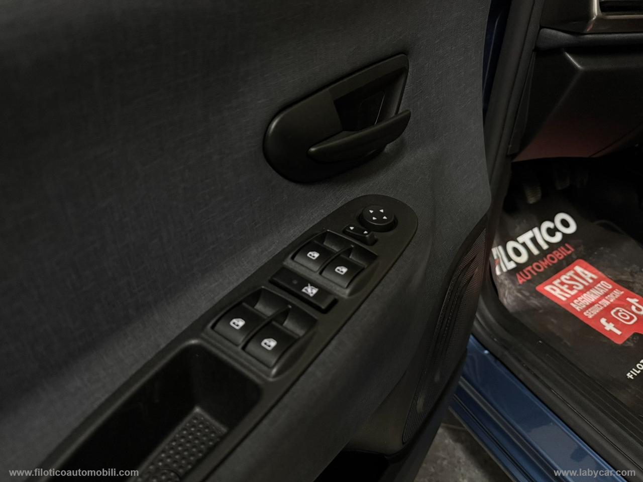 LANCIA Ypsilon 1.0 FireFly 5p.S&S Hybryd Gold CARPLAY - KIT 5 POSTO - SENSORI DI PARCHEGGIO