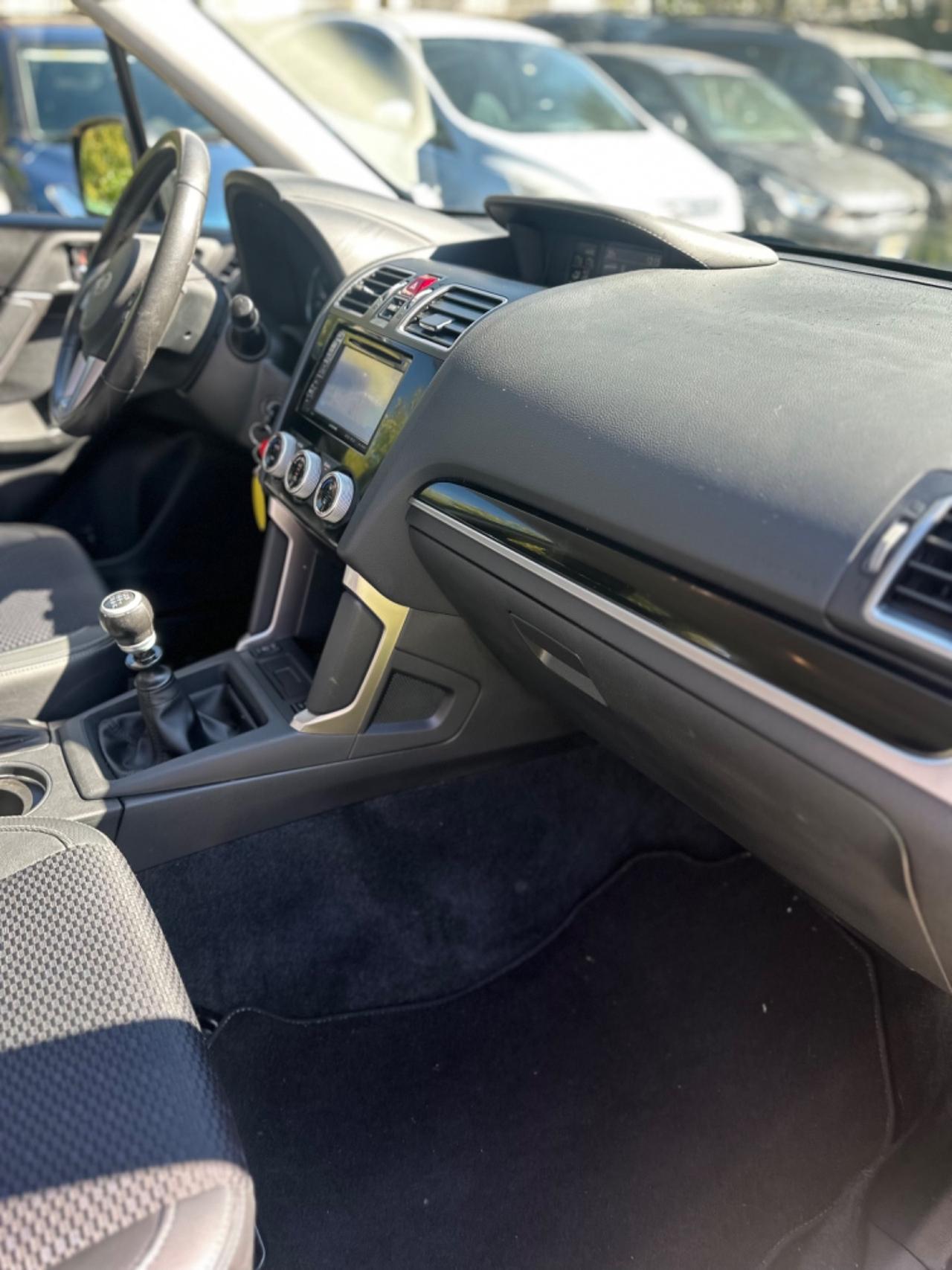 Subaru FORESTER 2.0D SPORT STYLE 4X4 FULLOPT KMCERT