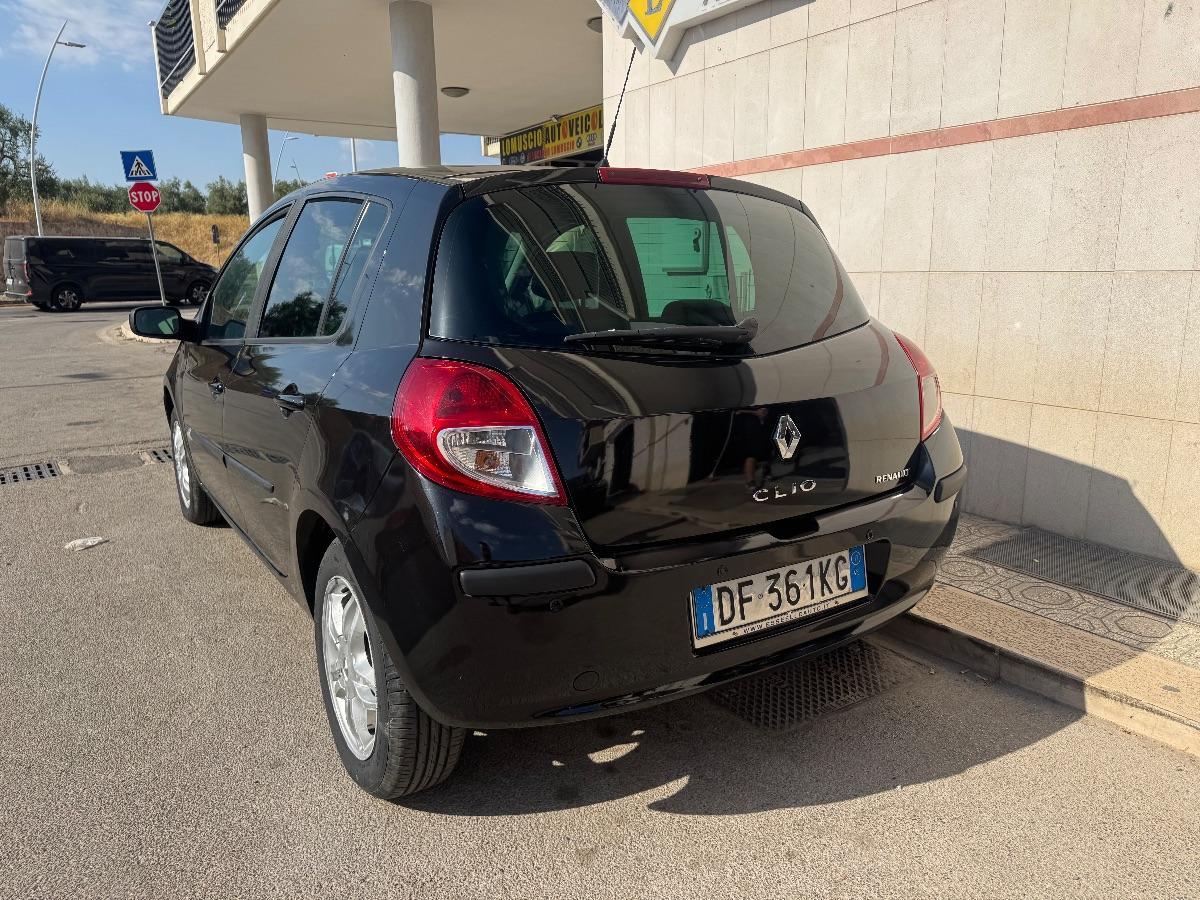 RENAULT CLIO 1.5 dCi 85 CV 5p. Le Iene
