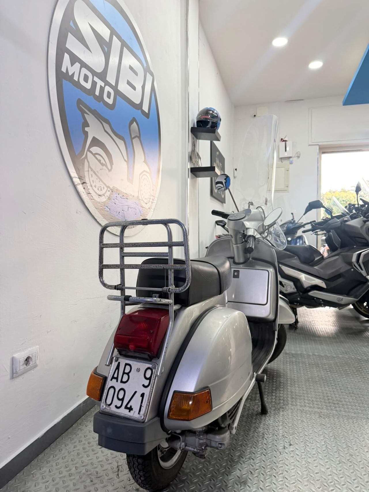 Vespa PX 125