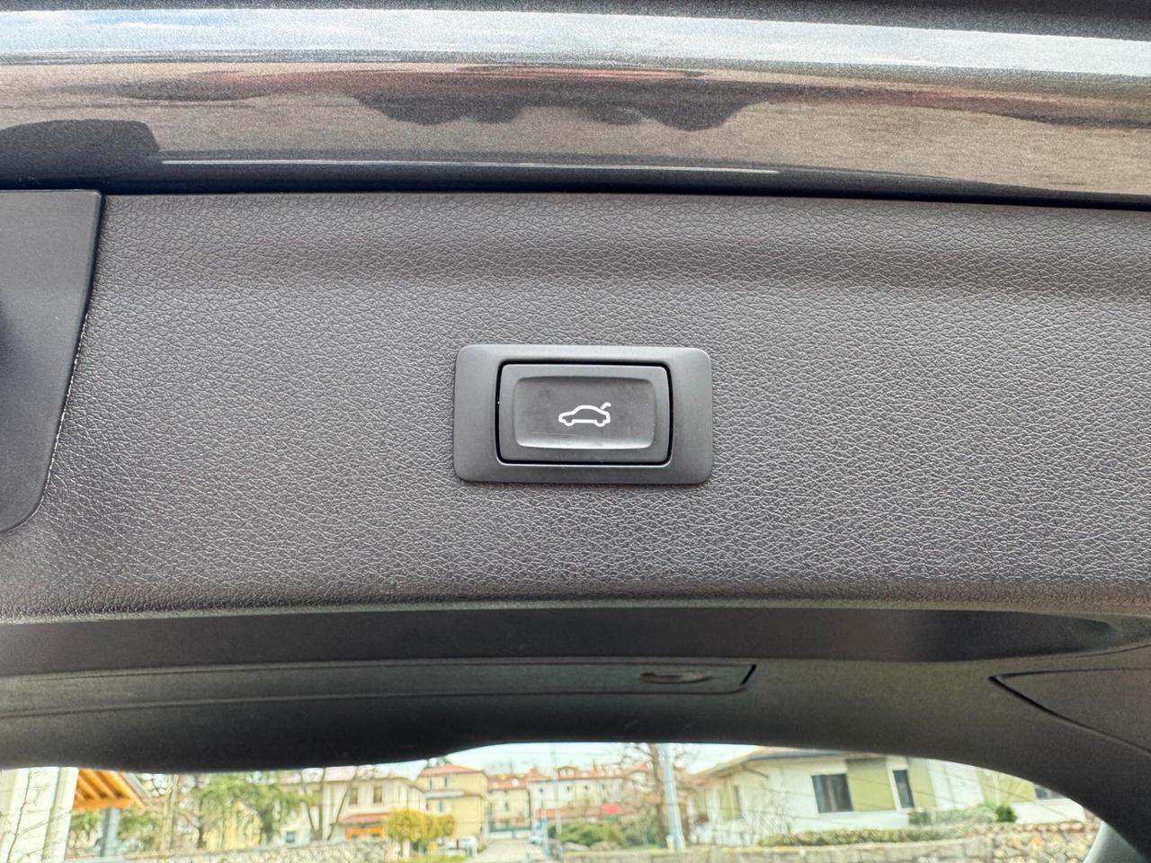 Audi Q3 2.0 TDI 150cv S line Quattro | PREZZO PROMO