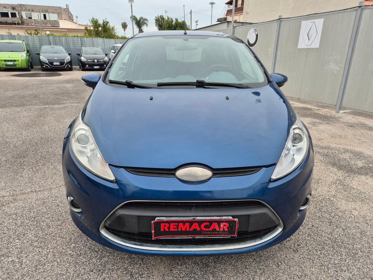Ford Fiesta RESTAYLING 1.4 TDCi 5p. Titanium