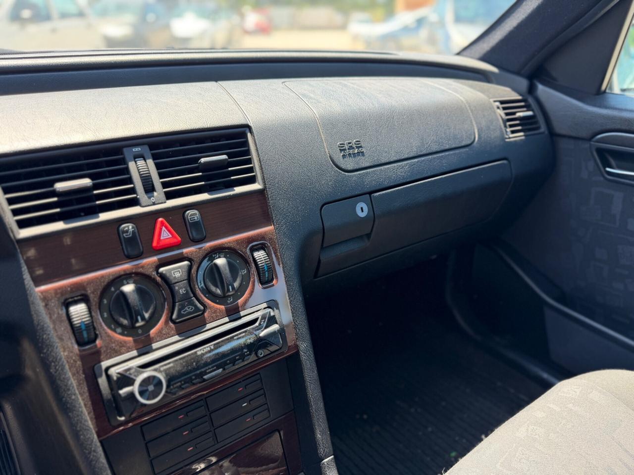 Mercedes-benz C 180 cat Classic GPL