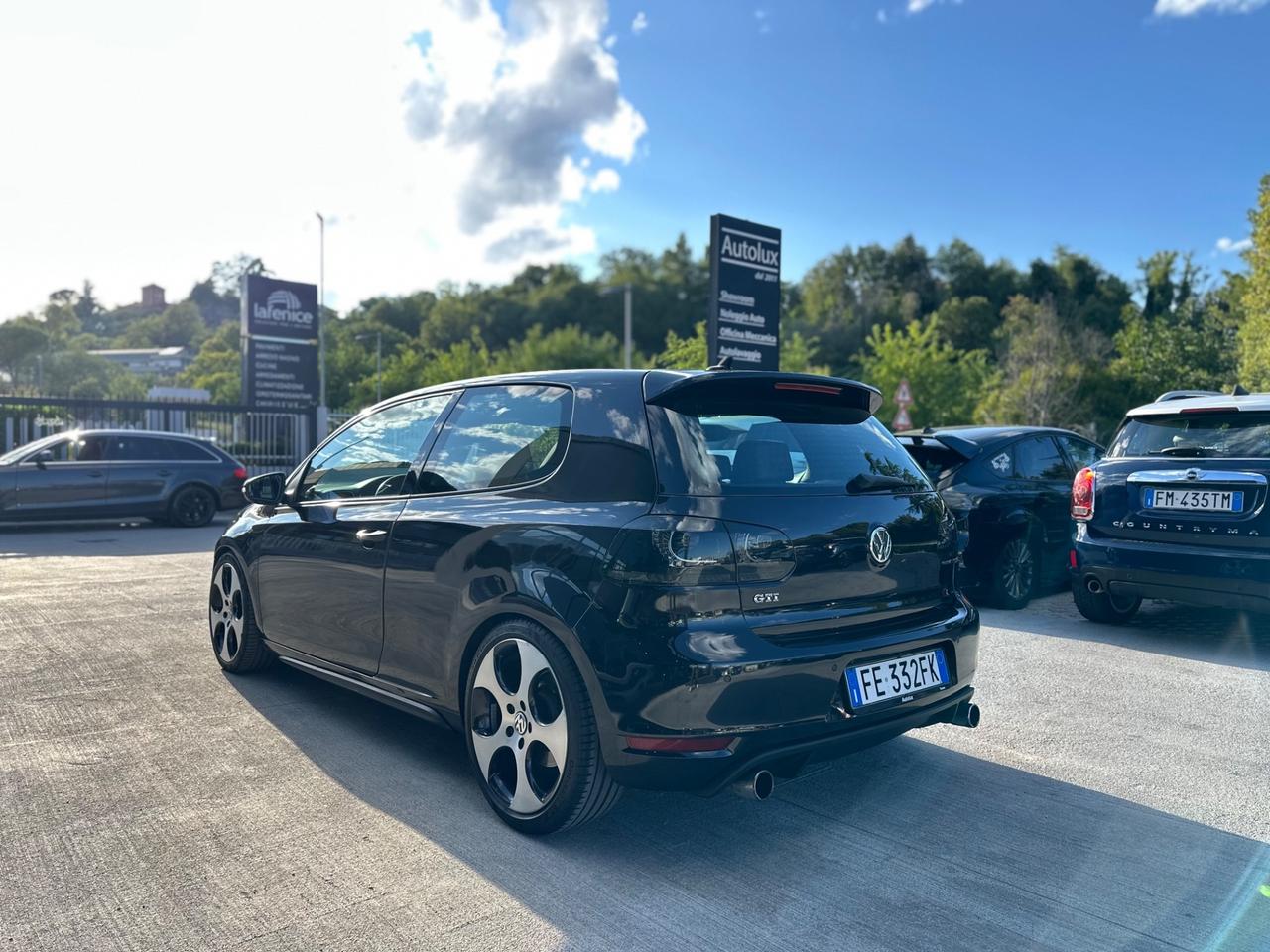 Volkswagen Golf GTI 2.0 TSI 3p.