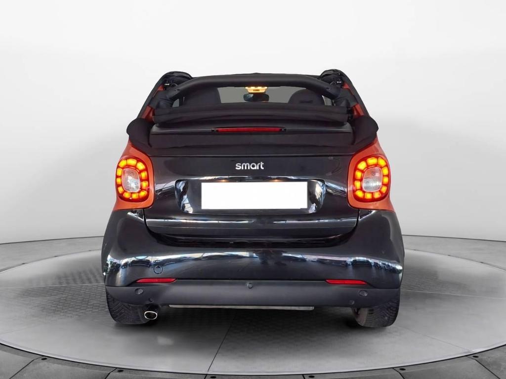 Smart fortwo cabrio 0.9 Turbo Radical twinamic