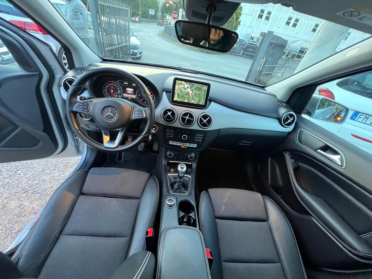 Mercedes-benz B 180 d Executive