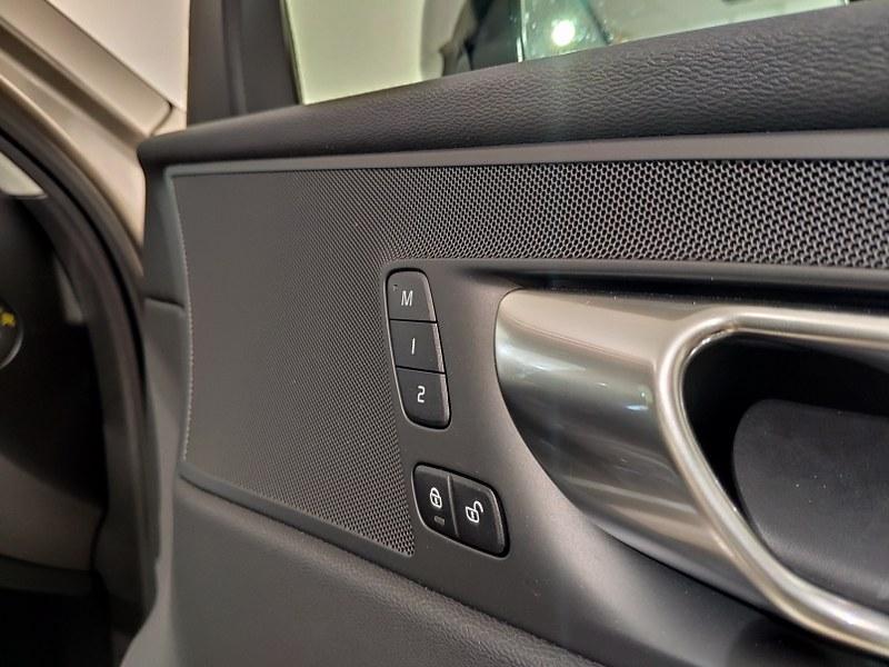 VOLVO Xc60 B4 Mild Hybrid (D) Awd Automatico Plus Dark