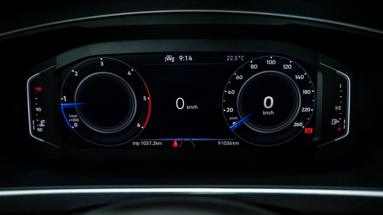 Volkswagen Tiguan 2.0 TDI LIFE 122 CV VIRTUAL CKT PACK LUCI CARPLAY LED FULL OPTIONAL