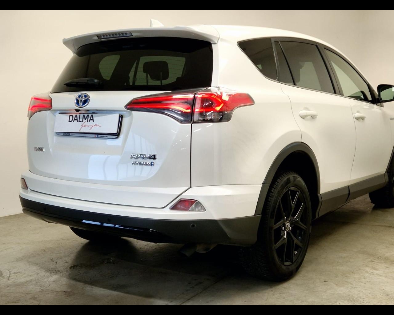 TOYOTA Rav4 IV - Rav4 2.5 vvt-i h Style 2wd e-cvt my17