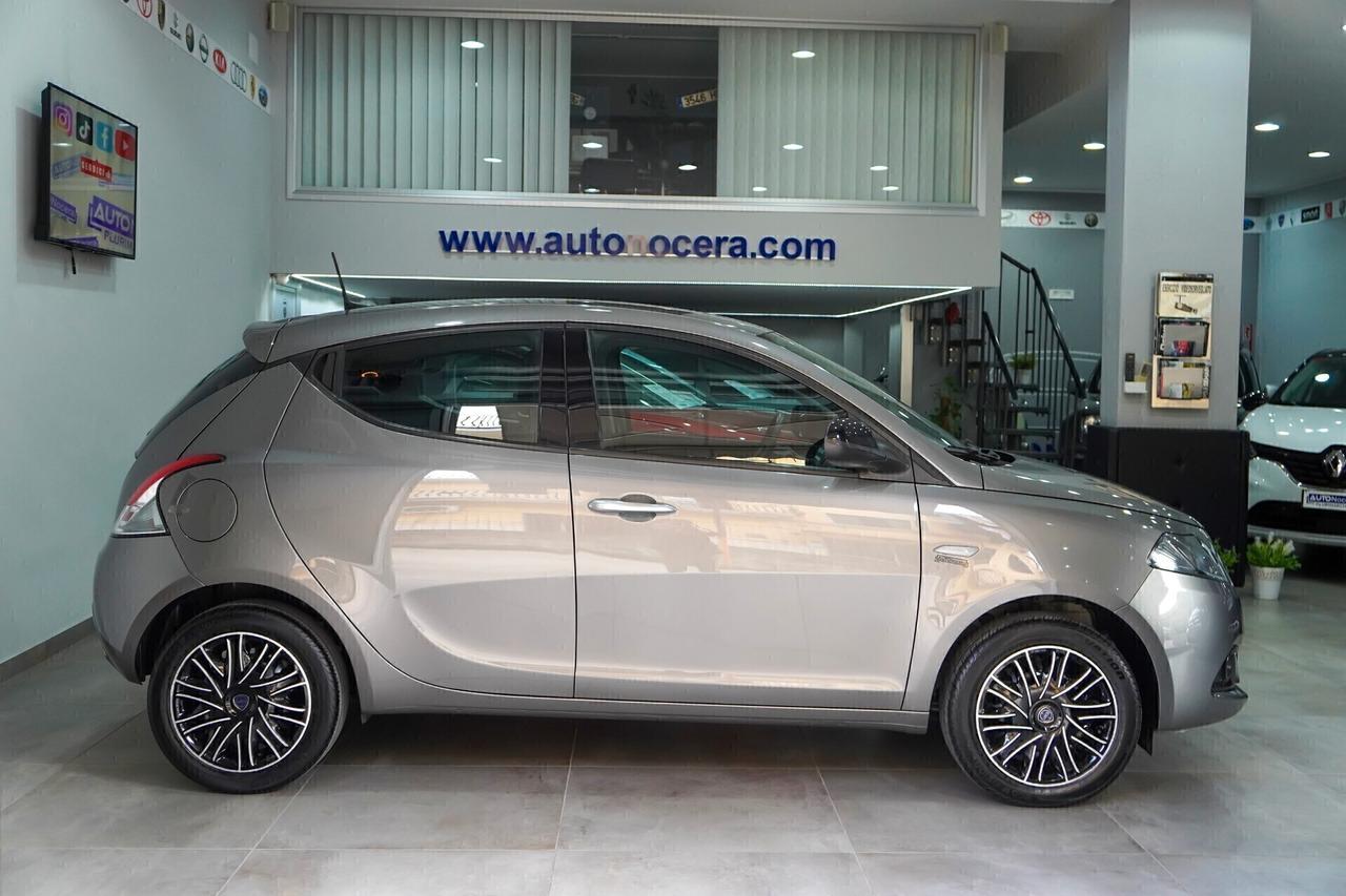 Lancia Ypsilon 1.0 HYBRID 70cv GOLD - 5° POSTO