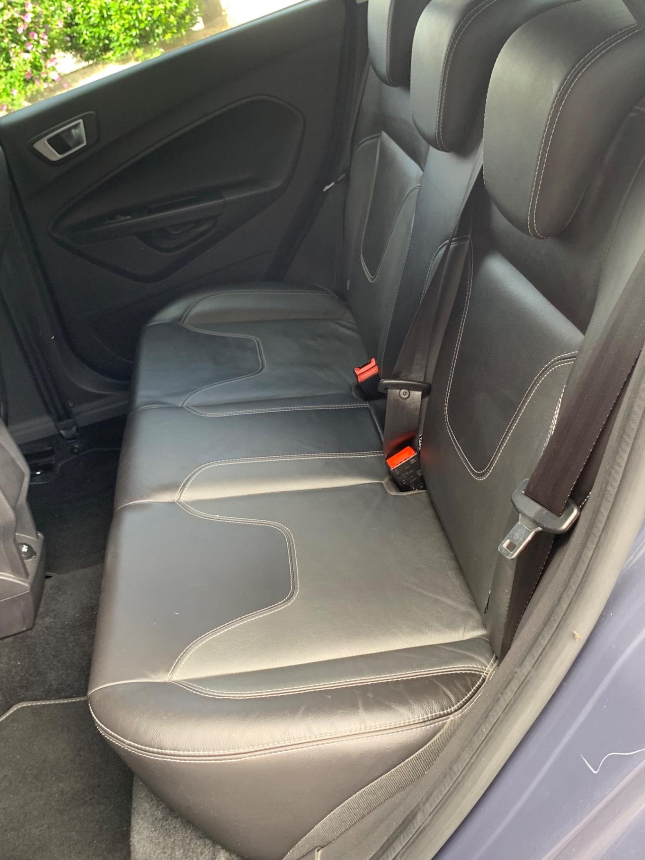 Ford Fiesta 1.4 5p. Bz.- GPL Titanium