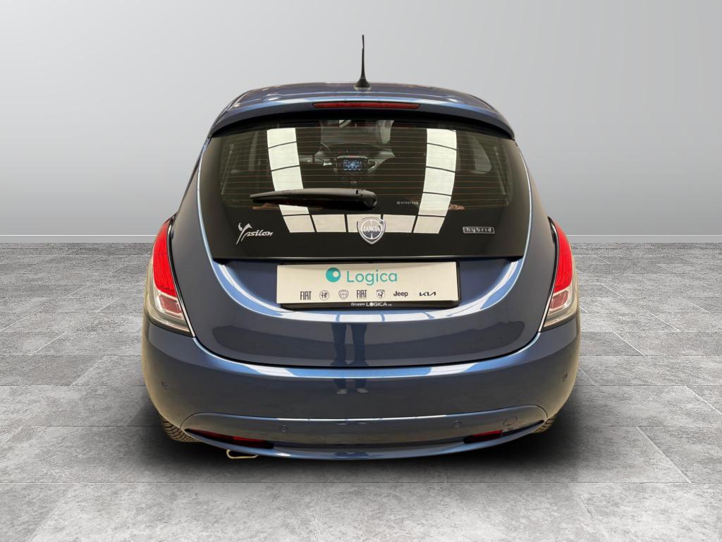 LANCIA Ypsilon III 2021 - Ypsilon 1.0 firefly hybrid Gold s&s 70cv
