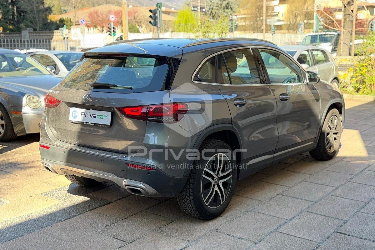 MERCEDES GLA 180 Automatic Sport